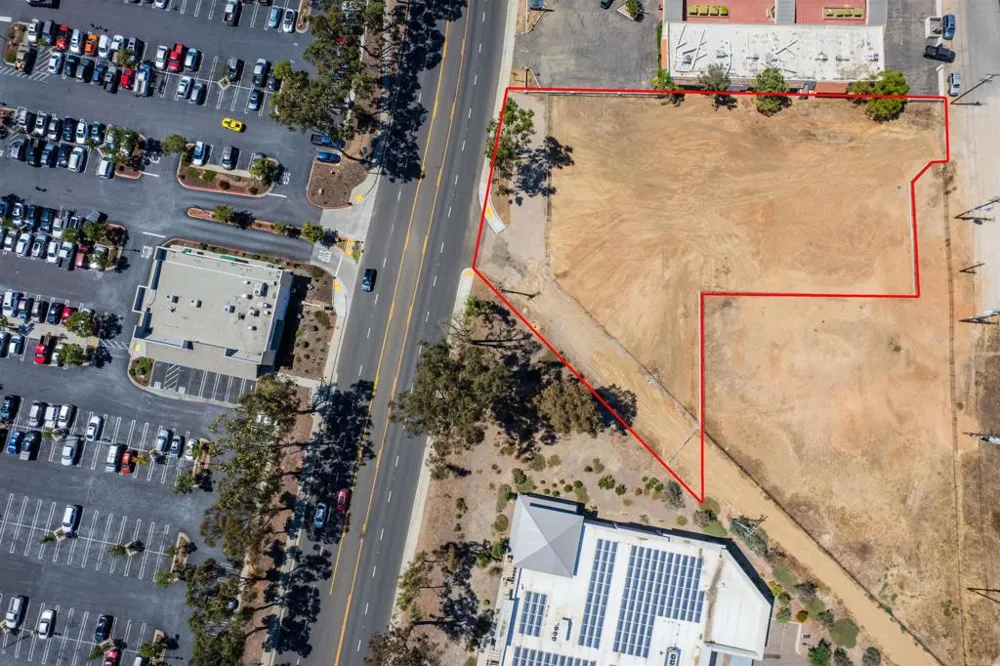 1703 Main Street Ramona, CA 92065
