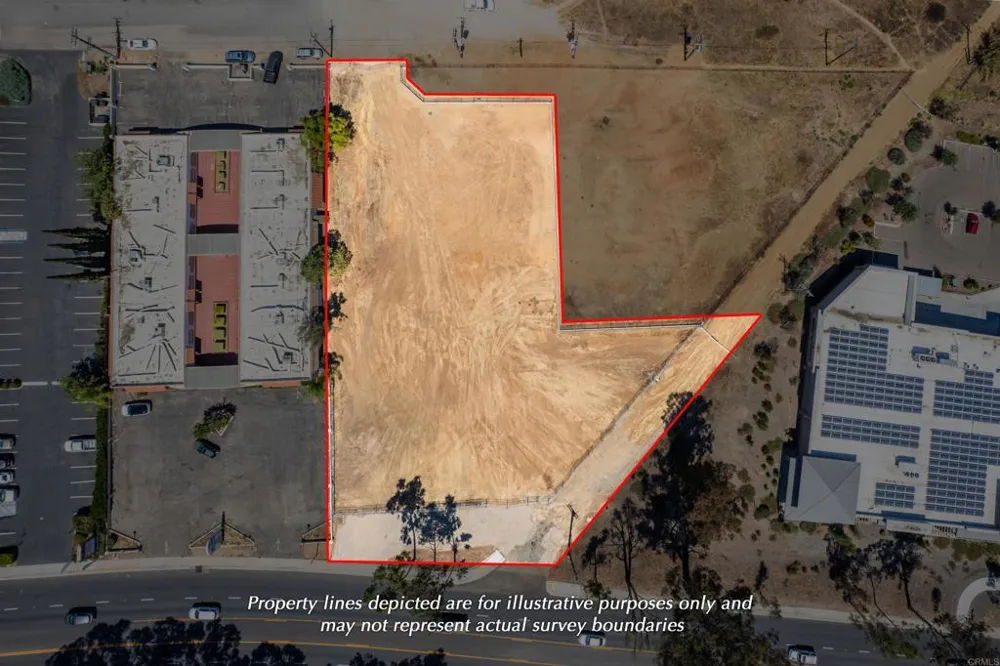 1703 Main Street Ramona, CA 92065