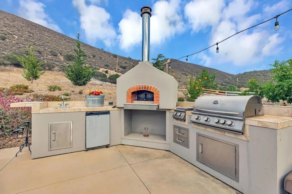44737 Sun Valley Drive King City, CA 93930