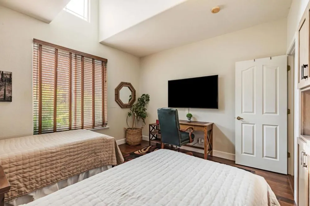44737 Sun Valley Drive King City, CA 93930