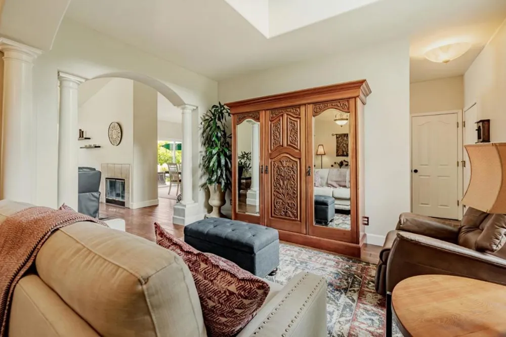 44737 Sun Valley Drive King City, CA 93930