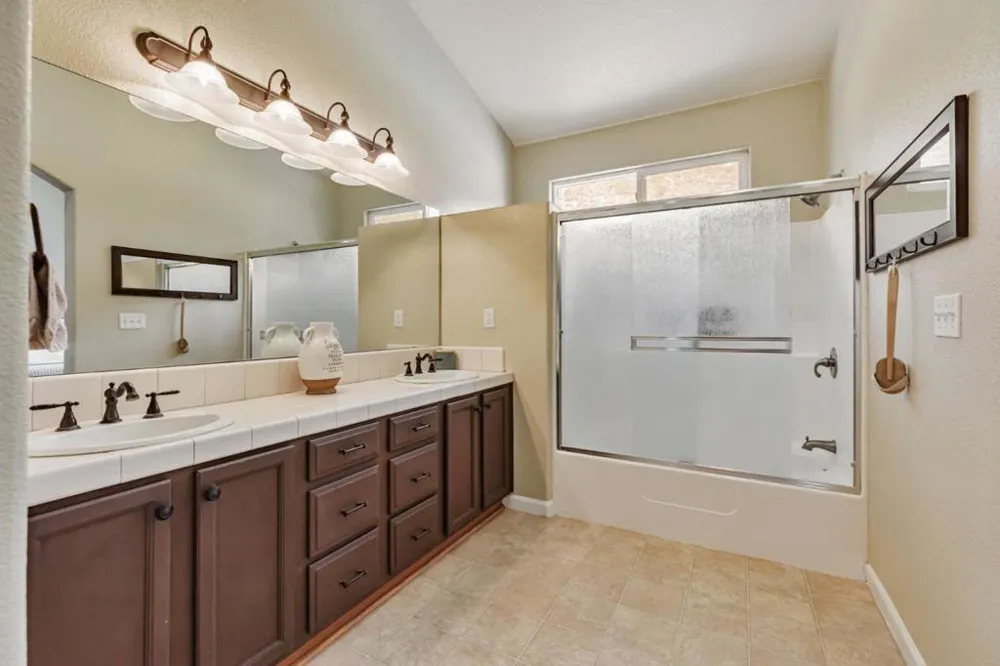 44737 Sun Valley Drive King City, CA 93930