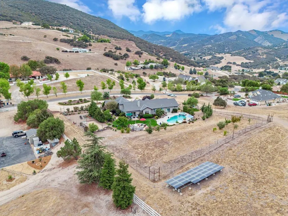 44737 Sun Valley Drive King City, CA 93930