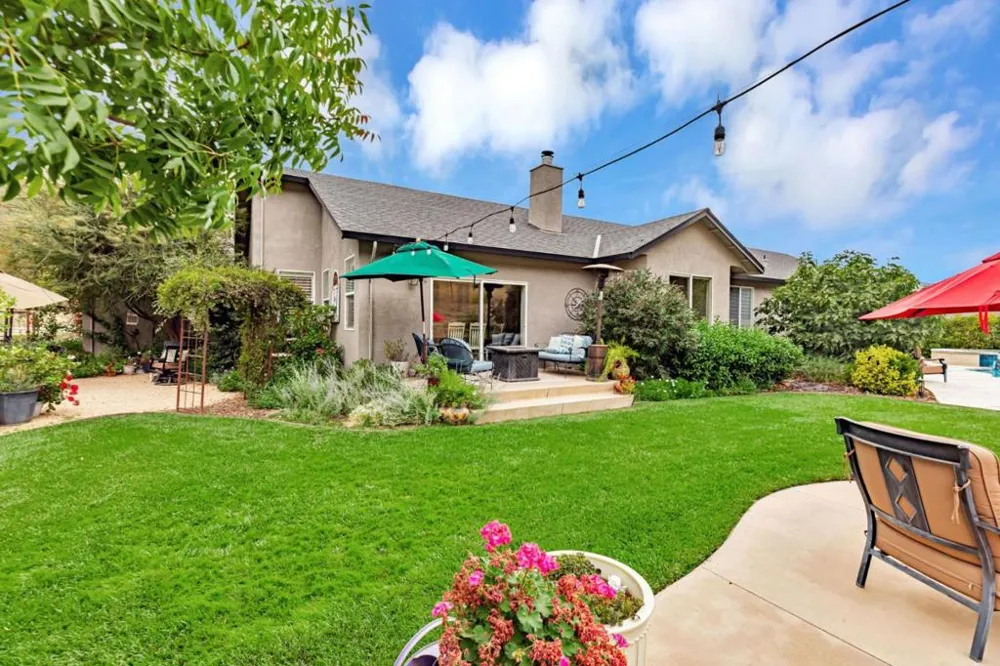 44737 Sun Valley Drive King City, CA 93930