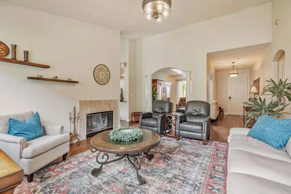 44737 Sun Valley Drive King City, CA 93930
