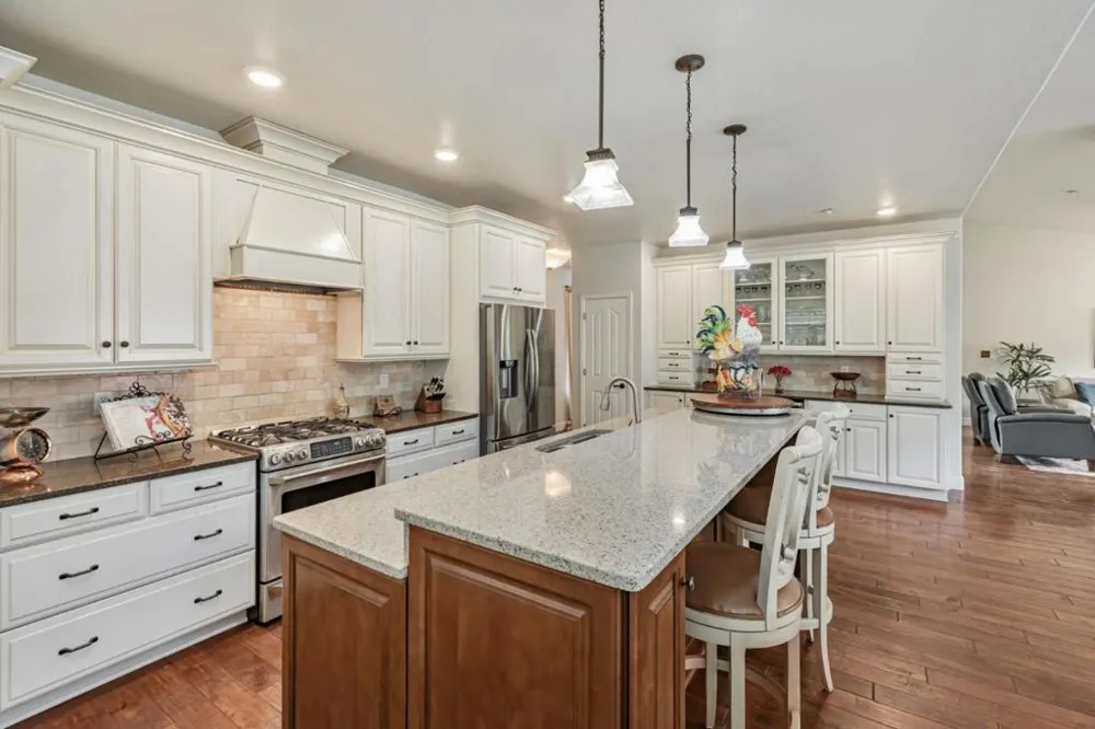 44737 Sun Valley Drive King City, CA 93930