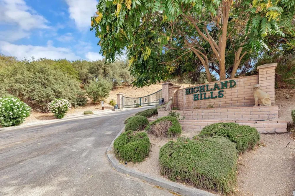 44737 Sun Valley Drive King City, CA 93930