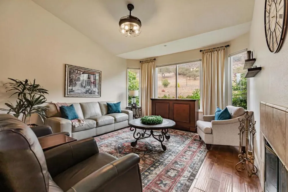 44737 Sun Valley Drive King City, CA 93930