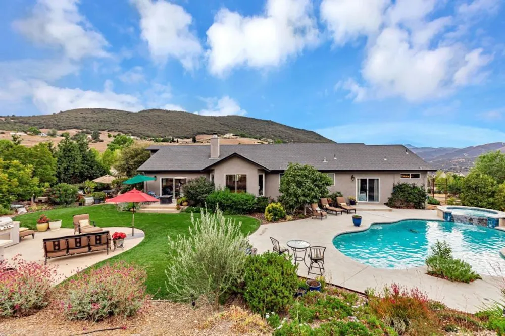44737 Sun Valley Drive King City, CA 93930