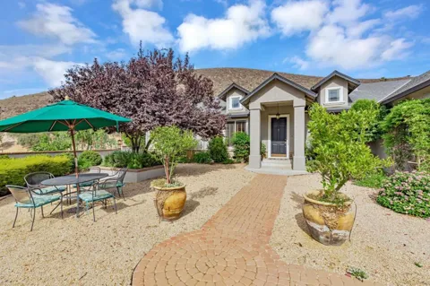 44737 Sun Valley Drive