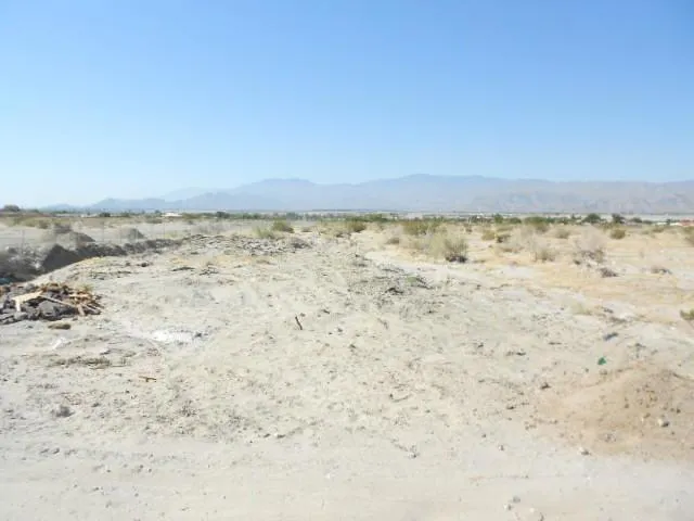 30th Avenue Avenue Thousand Palms, CA 92276