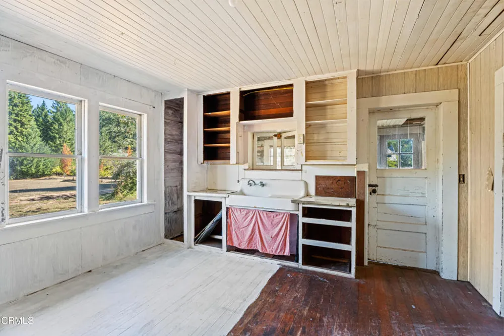 28580 Comptche Ukiah Road Comptche, CA 95427