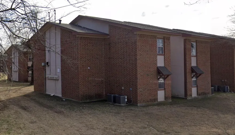 1100 W Austin St Sanger, TX 76266