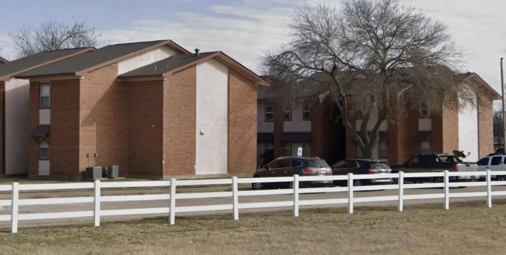 1100 W Austin St Sanger, TX 76266