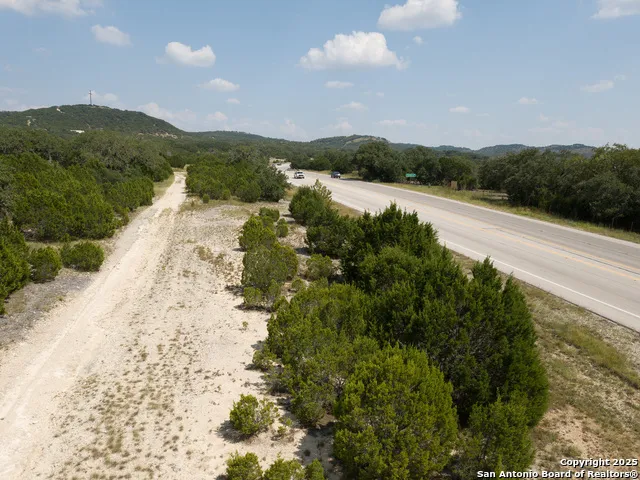 14618 S State Highway 16 Pipe Creek, TX 78063