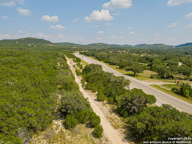 14618 S State Highway 16 Pipe Creek, TX 78063