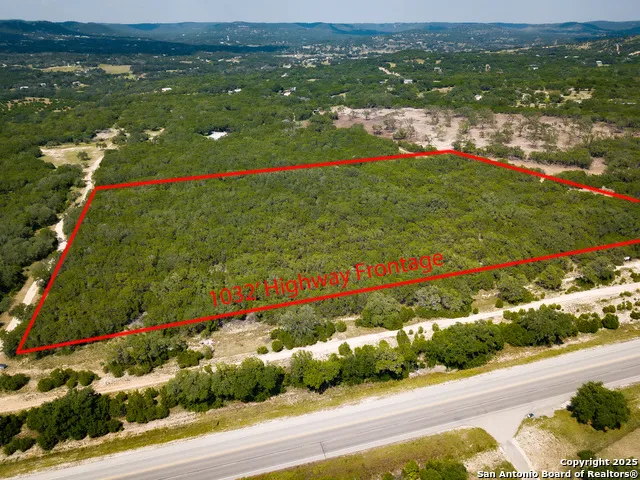 14618 S State Highway 16 Pipe Creek, TX 78063