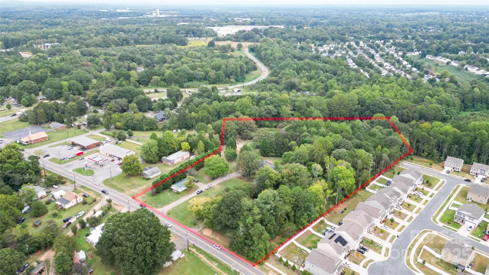 2209 Charlotte Highway Mooresville, NC 28117