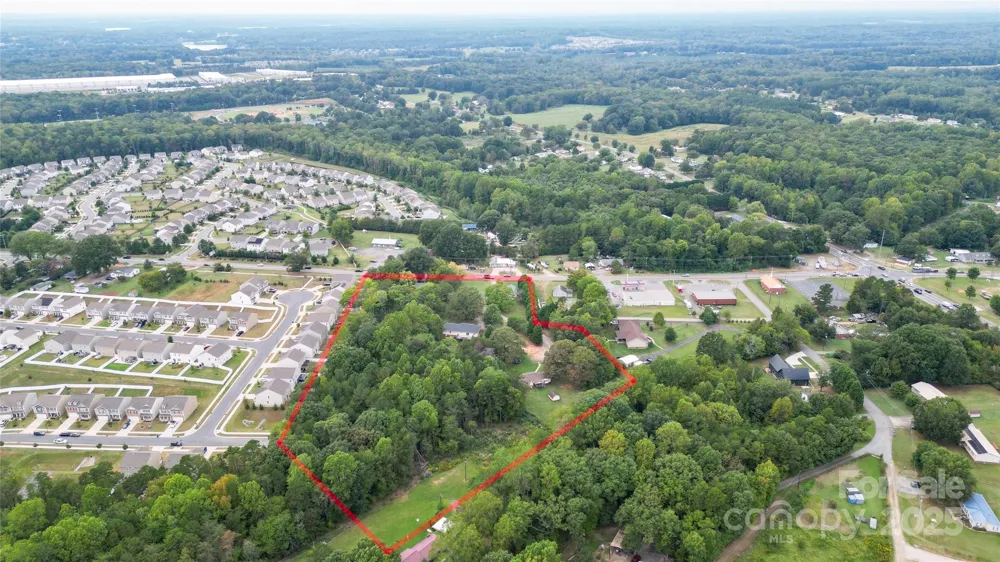 2209 Charlotte Highway Mooresville, NC 28117