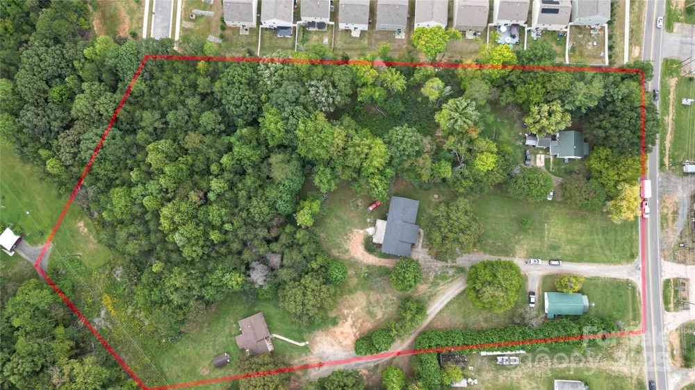 2209 Charlotte Highway Mooresville, NC 28117