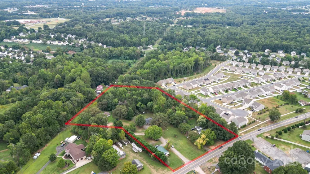 2209 Charlotte Highway Mooresville, NC 28117
