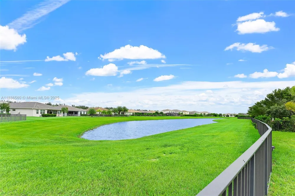 15901 Meadowlark Ct Westlake, FL 33470