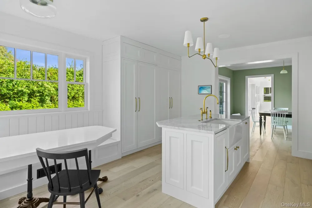 44 Buell Lane East Hampton, NY 11937