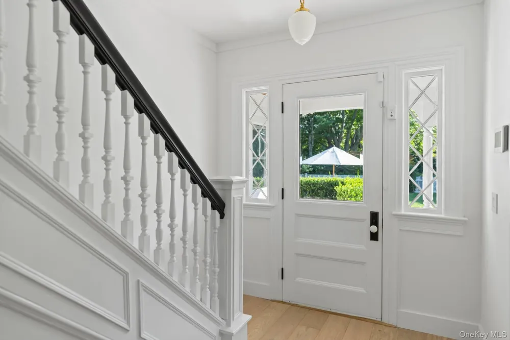 44 Buell Lane East Hampton, NY 11937