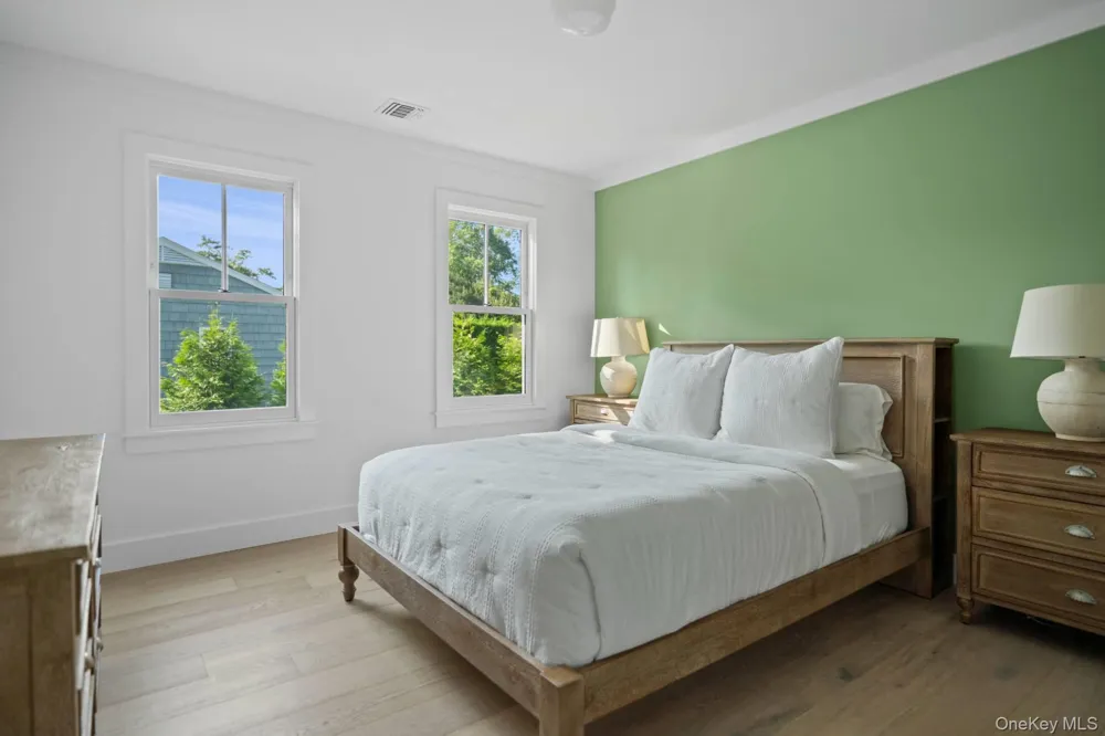 44 Buell Lane East Hampton, NY 11937
