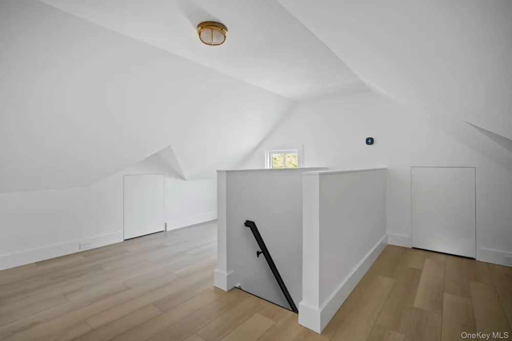 44 Buell Lane East Hampton, NY 11937