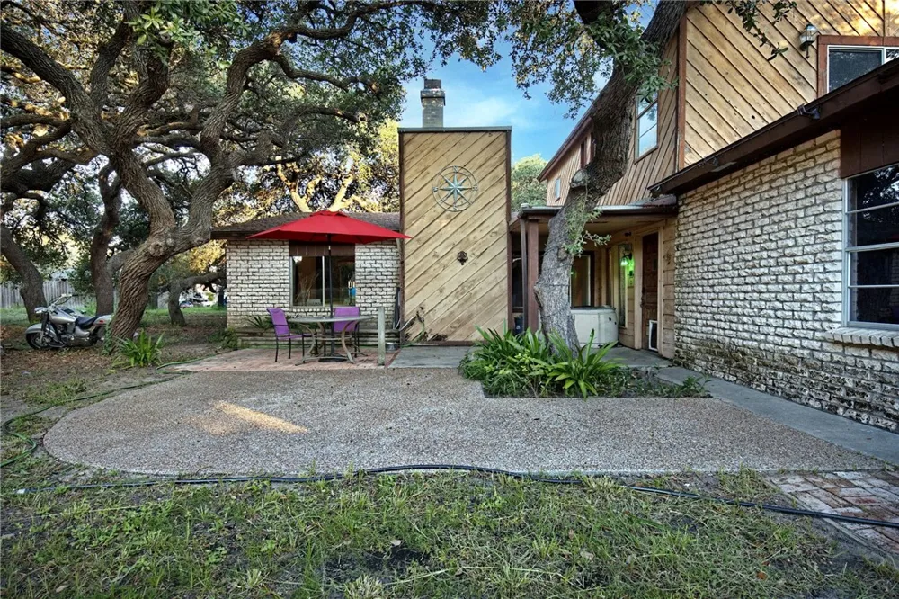 505 Wildwood Drive Ingleside, TX 78362