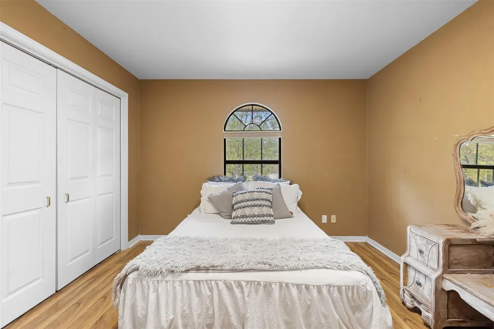 104 Hickory Lane Columbus, TX 78934