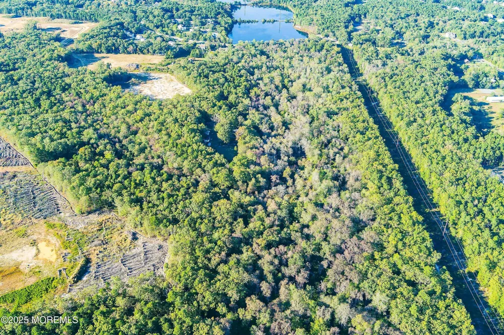 786 E Veterans Highway Jackson, NJ 08527