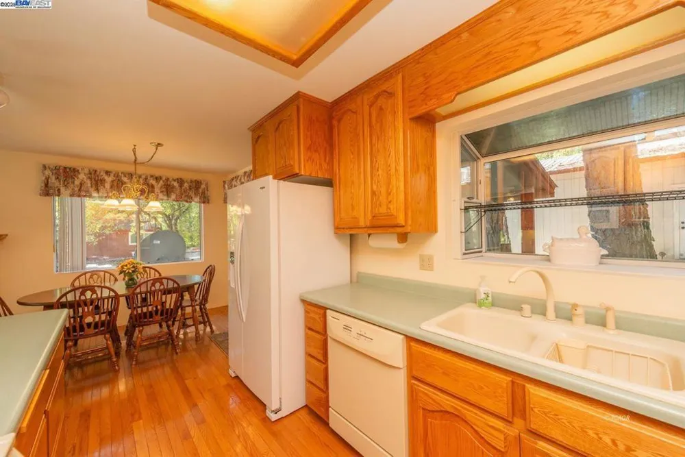 230 Lakeview Dr. Trinity Center, CA 96091