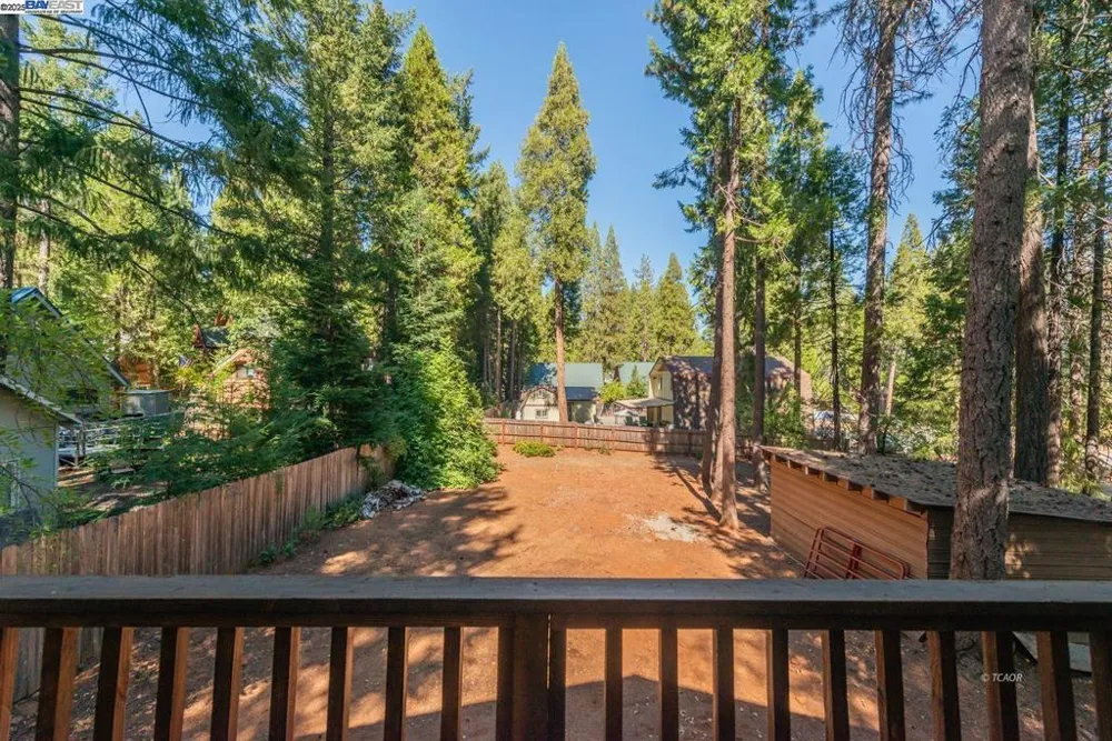 230 Lakeview Dr. Trinity Center, CA 96091