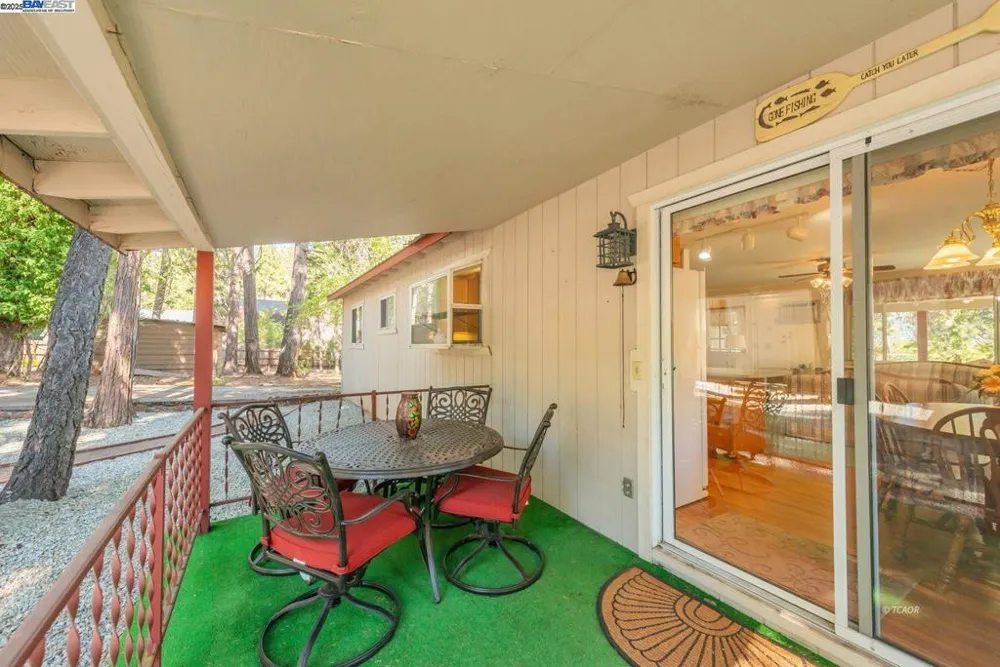230 Lakeview Dr. Trinity Center, CA 96091