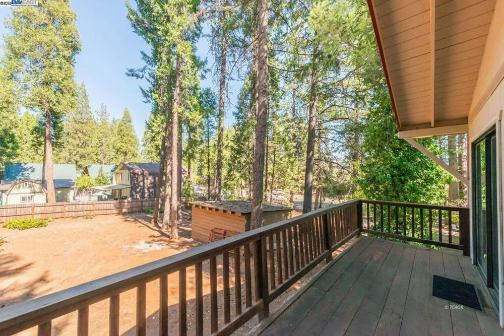 230 Lakeview Dr. Trinity Center, CA 96091