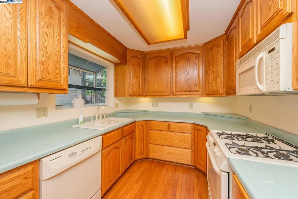 230 Lakeview Dr. Trinity Center, CA 96091