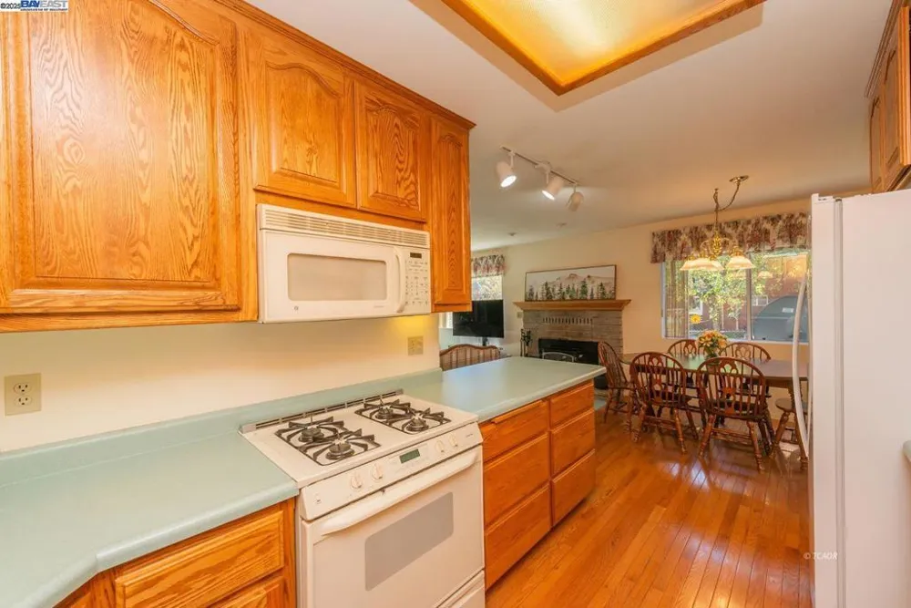 230 Lakeview Dr. Trinity Center, CA 96091