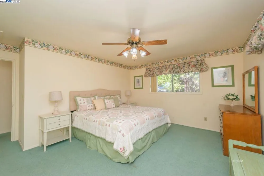 230 Lakeview Dr. Trinity Center, CA 96091