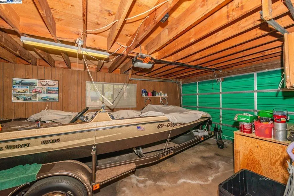 230 Lakeview Dr. Trinity Center, CA 96091