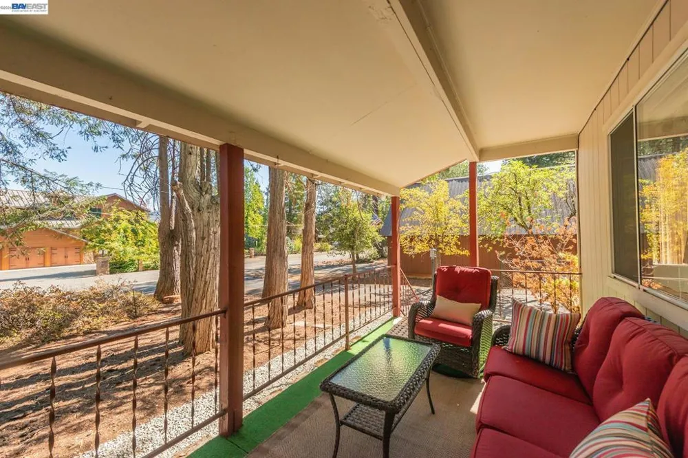 230 Lakeview Dr. Trinity Center, CA 96091