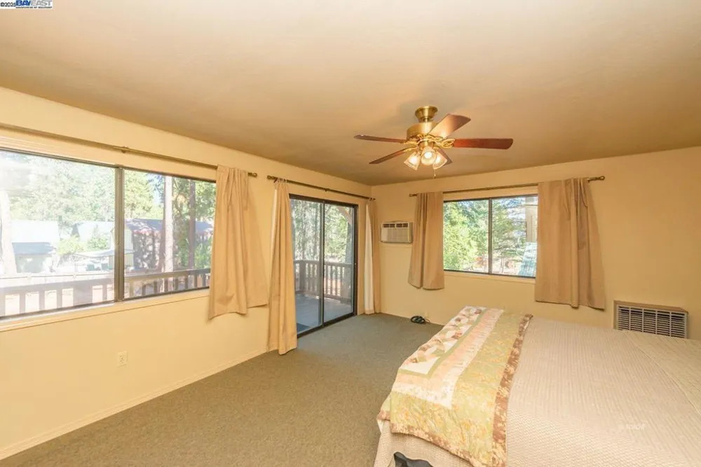 230 Lakeview Dr. Trinity Center, CA 96091