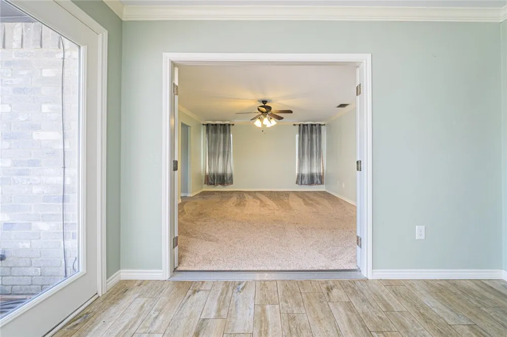 1206 Johnson Street Woodsboro, TX 78393