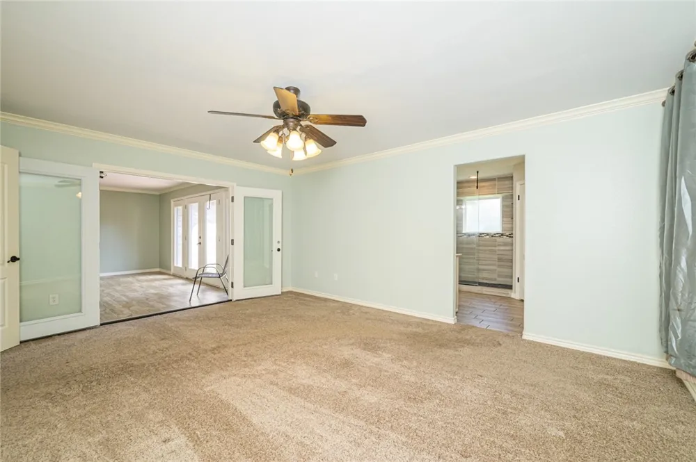 1206 Johnson Street Woodsboro, TX 78393