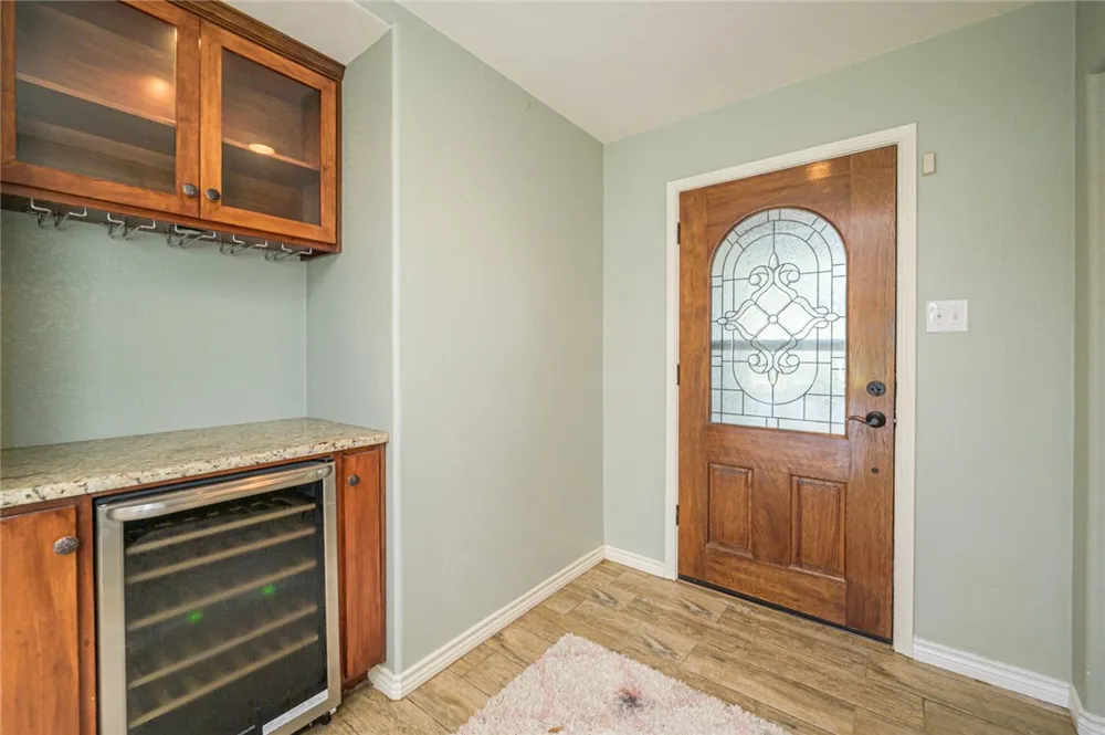 1206 Johnson Street Woodsboro, TX 78393