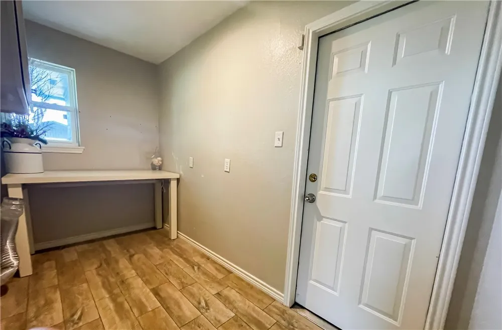 1206 Johnson Street Woodsboro, TX 78393
