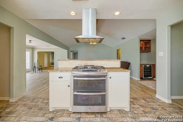 1206 Johnson Street Woodsboro, TX 78393