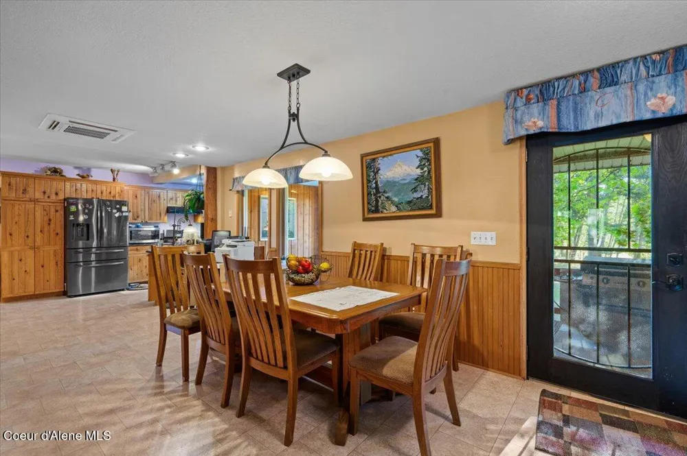 182 E Fern Lane Cocolalla, ID 83813