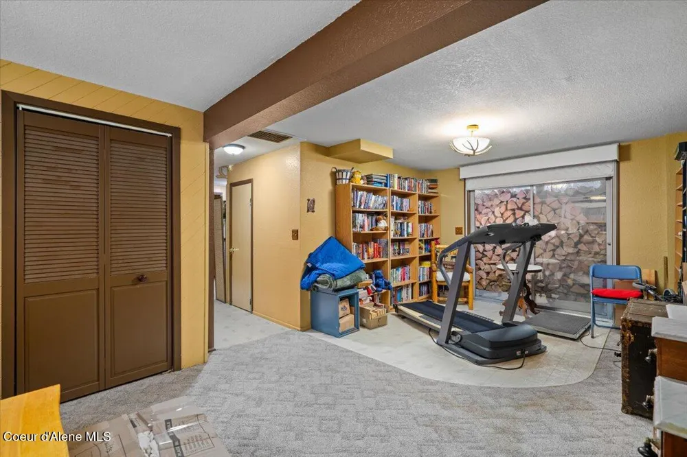 182 E Fern Lane Cocolalla, ID 83813